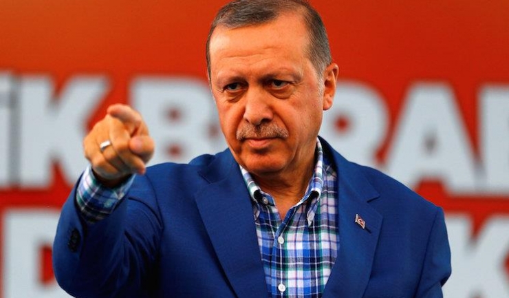 Recep Tayyip Erdogan își întărește postura de dictator în Turcia