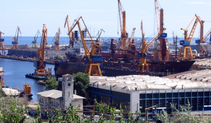 Foto: Portul Constanta (wikipedia)