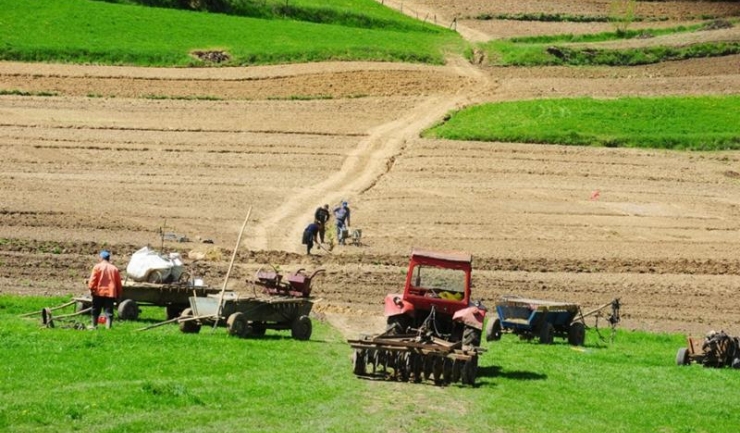 În multe zone ale țării, agricultura se face la nivelul Evului Mediu