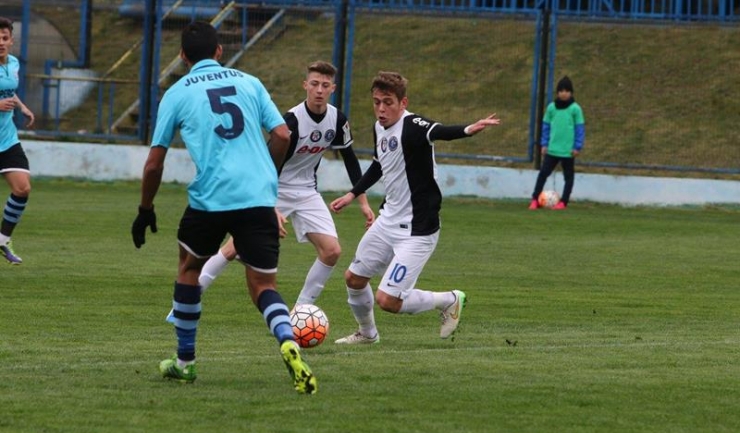 Tinerii fotbaliști de la FC Viitorul II pornesc cu șansa a doua în meciul cu tulcenii