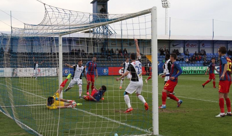 FC Viitorul a câștigat cu 6-1 întâlnirea cu ASA Tg. Mureș