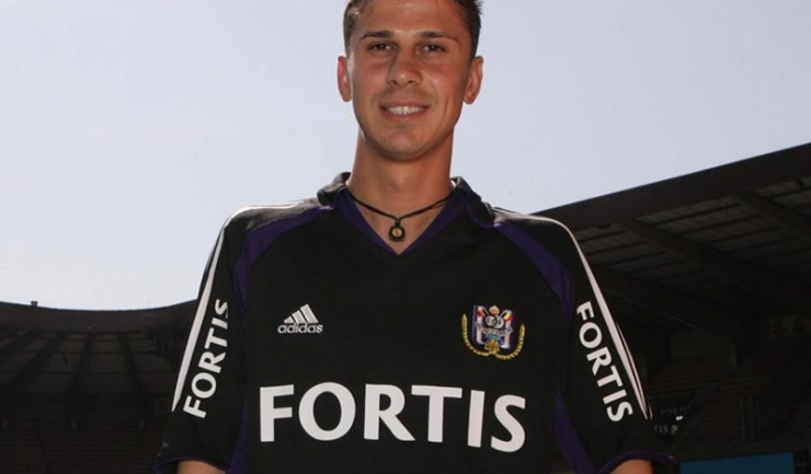 Marius Mitu a fost dat afară de Anderlecht în 2005, după ce a jucat doar două meciuri pentru formația belgiană