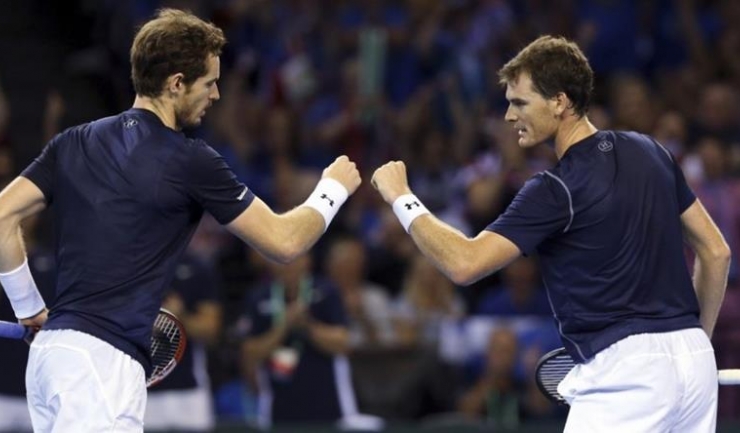 Andy Murray, la simplu, și Jamie Murray, la dublu, sunt prezenți în penultimul act la Australian Open
