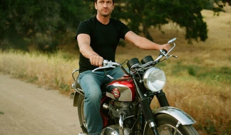 Actorul Gerard Butler a fost implicat duminică într-un accident de motocicletă în Los Angeles