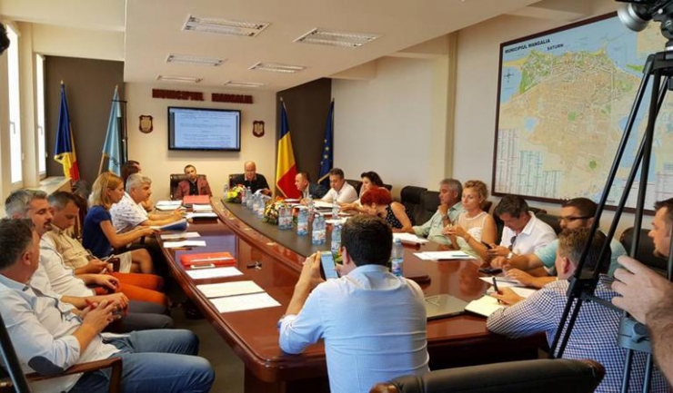 Consilierii PNL din Mangalia și primarul Cristian Radu au părăsit ședința Consiliului Local, chiar înainte ca proiectele PSD și PMP să fie supuse aprobării
