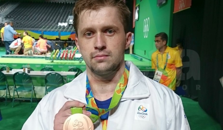 Gabriel Sîncrăian a rămas doar cu amintirea că a urcat pe podiumul olimpic de la Rio de Janeiro...