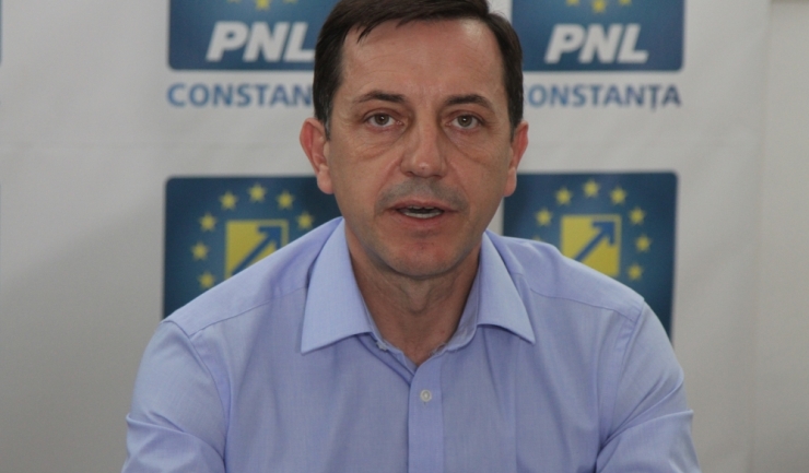 Remus Cristy Băisan, fost membru PNL: „Avem un imn național care ne spune încă de la început că suntem „proști“ și că trebuie să ne „deșteptăm““