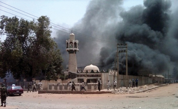 Peste 50 de persoane au murit în atentatul comis la moscheea din orașul Mubi