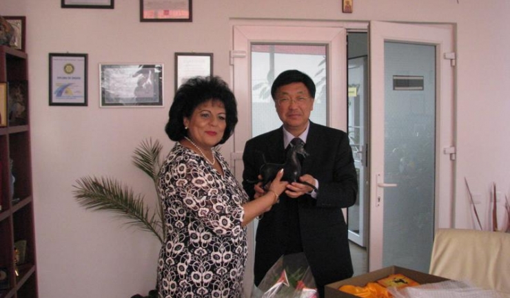 Primarul comunei Cumpăna, Mariana Gâju, s-a întâlnit, joi, cu Su Yanwen, consulul general al Chinei la Constanța