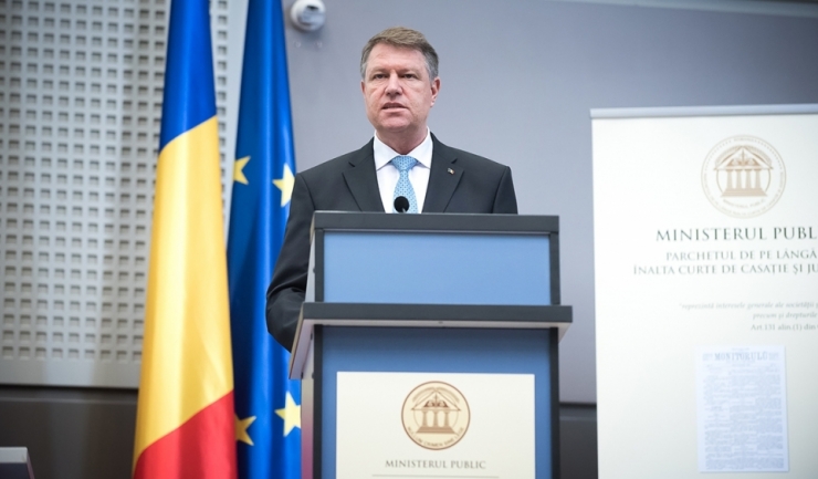 Președintele Klaus Iohannis este acuzat de Parlament de „abuz de drept“ şi „uzurpare“