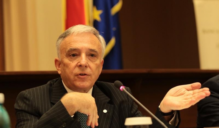 Guvernatorul BNR, Mugur Isărescu: „În septembrie s-au colectat mai multe taxe decât ne-am fi așteptat. Nu știu dacă ANAF se aștepta la asta“
