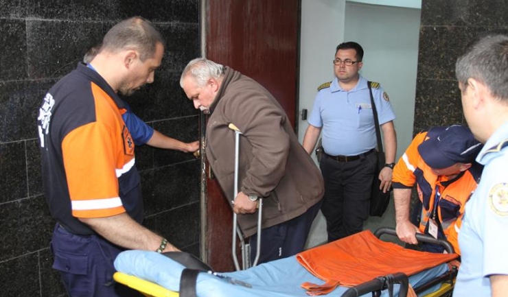 Președintele suspendat al CJC, Nicușor Constantinescu, a ajuns la Spitalul Județean, după ce a fost ținut șase ore la Curtea de Apel Constanța
