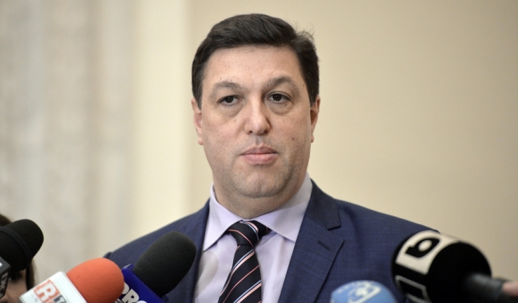 Senatorul Șerban Nicolae este acuzat că a acționat singur atunci când a introdus amendamentele la legea grațierii. Acesta ar putea fi dat afară din partid.