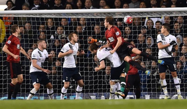 Craig Dawson înscrie cu capul golul care spulberă speranțele la titlu ale lui Tottenham