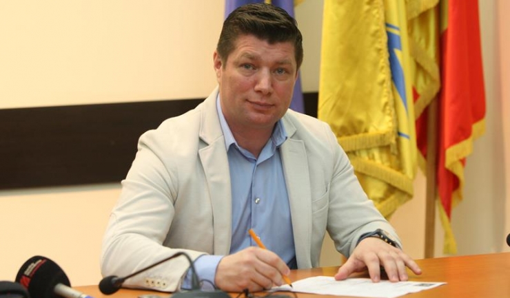 Viceprimarul orașului Techirghiol, Iulian Soceanu, s-a reînscris în PNL pentru a candida la locale, deși foștii pedeliști preferă alt candidat