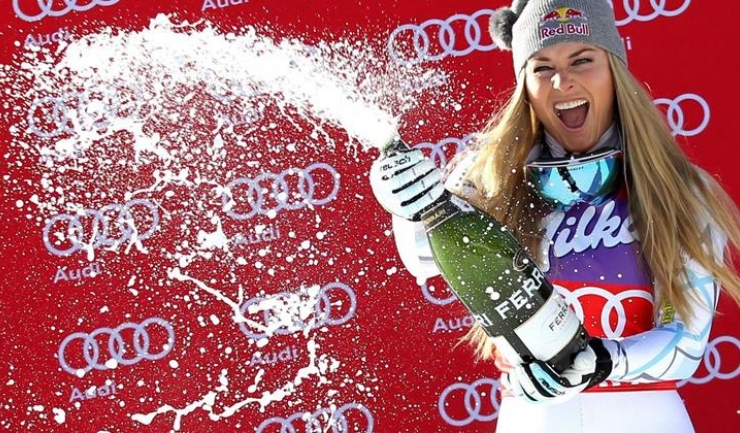 Lindsey Vonn a sărbătorit cu șampanie victoriile de la Cortina d’Ampezzo