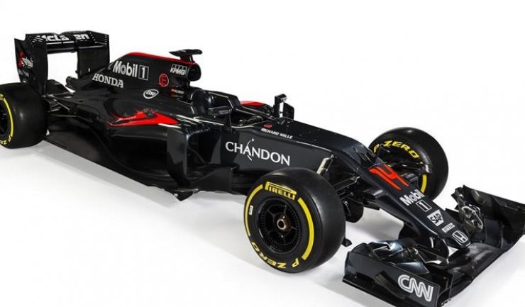 Aceasta e mașina pe care vor pilota în 2016 foștii campioni mondiali Fernando Alonso și Jenson Button