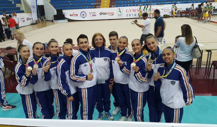 Patru constănțeni, Ștefan Huștea, Andrada Zaman, Lorena Jinga și Ioana Gorgovan, au cucerit medalii la gimnastică aerobică la Trabzon