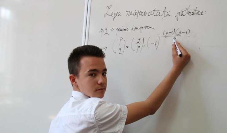 Mihai Teodor Iliant: „Lucrez la matematică în timpul liber. Uneori, mă gândesc la câte o problemă toată ziua”