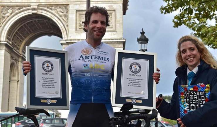 Mark Beaumont a stabilit două recorduri mondiale, pentru completarea traseului în jurul lumii și pentru cea mai mare distanță parcursă pe bicicletă într-o singură lună