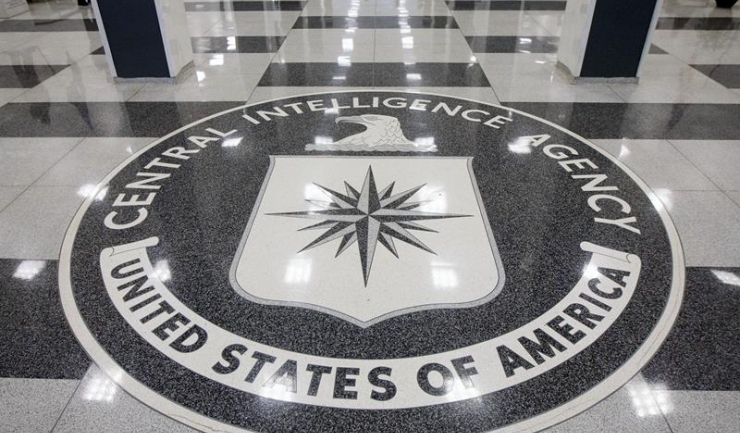 Unul dintre colete a fost lăsat la sediul de triere a corespondenţei al CIA