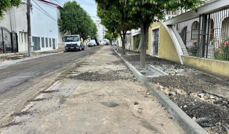 Se reabilitează infrastructura rutieră în mai multe zone din Constanța
