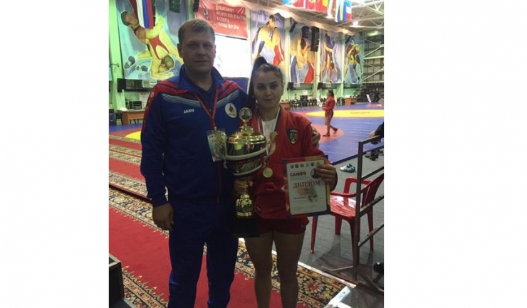Daniela Poroineanu și Viorel Gîscă pregătesc Campionatele Mondiale din noiembrie