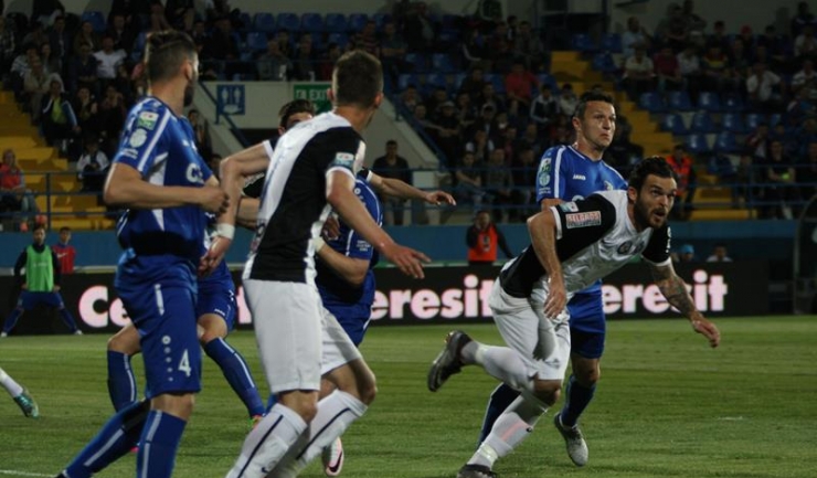 Dacă Dinamo va pierde la Cluj-Napoca, Pandurii Tg. Jiu se va menține pe prima poziție
