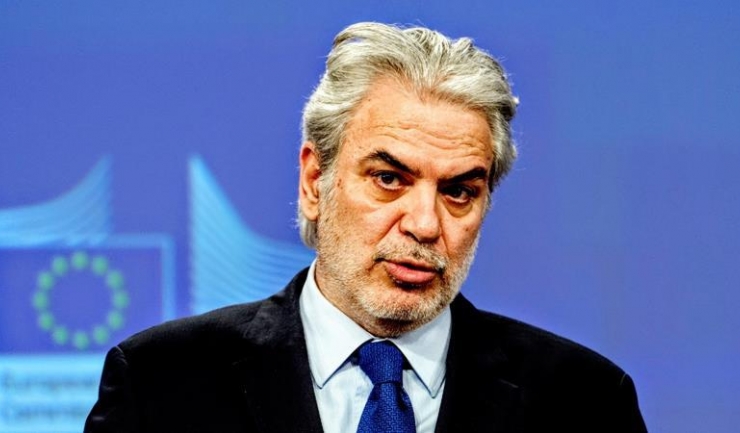 Comisarul european pentru Ajutor umanitar și gestionarea crizelor, Christos Stylianides: „Bruxelles-ul a stopat finanțarea unui program în domeniul Justiției din cauza lipsei de reforme care ar justifica aceste plăți”