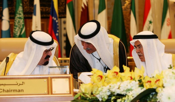 Tensiunile din Arabia Saudită și Iran împiedică orice încercare de negociere a plafonării producției de țiței