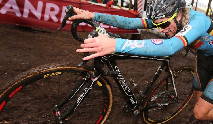 Femke Van den Driessche are mari șanse de a intra în istoria ciclismului