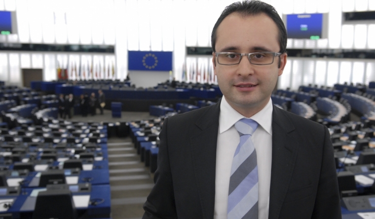 Europarlamentarul Cristian Bușoi a fost contestat de mai mulți membri ai PNL