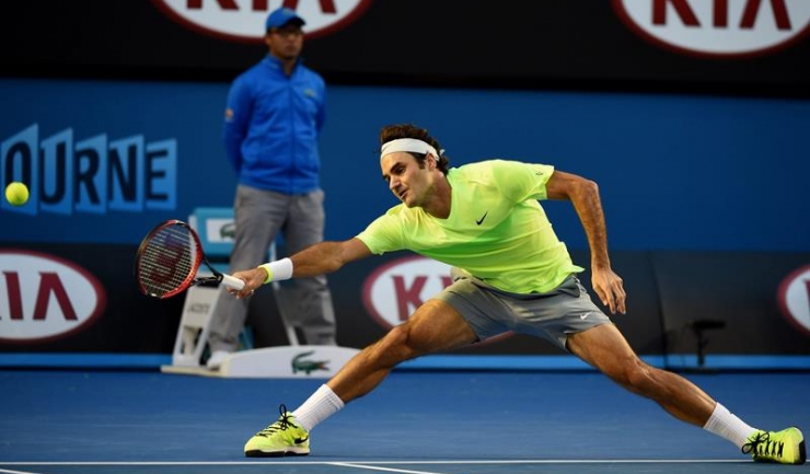 Tenis de câmp / Circuitul ATP  Roger Federer revine după operația de la genunchi  	După ce a suferit o intervenţie chirurgicală la genunchi, în luna februarie, tenismanul elvețian Roger Federer va reveni pe teren la turneul de la Miami, dotat cu premii în