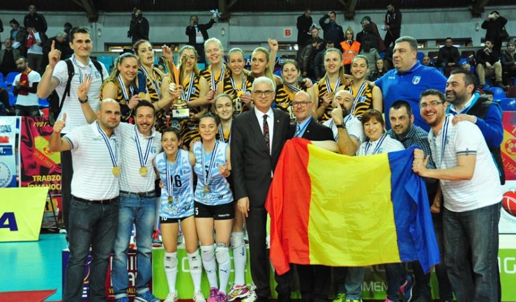CSM București este câștigătoarea primului trofeu european din istoria voleiului feminin românesc