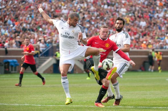Pepe și Wayne Rooney și-ar putea încheia carierele în campionatul Chinei, pe bani extrem de mulți!