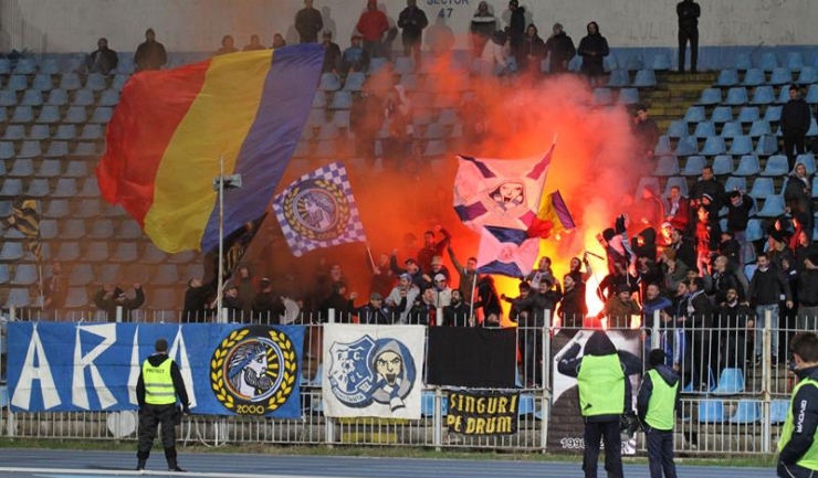 Suporterii constănțeni cer să se găsească soluții pentru ca FC Farul să revină în prima ligă