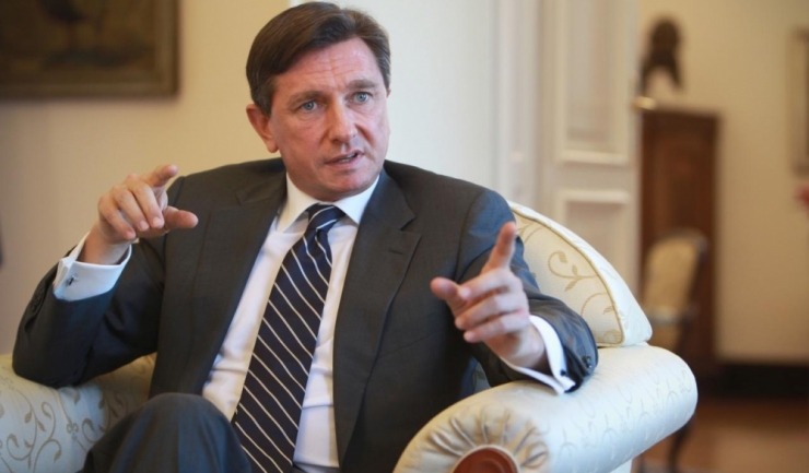 Borut Pahor a amintit că o întâlnire asemănătoare a avut deja loc în Slovenia în 2001, între șeful de la acea vreme al administrației americane, George W. Bush, și președintele rus, Vladimir Putin