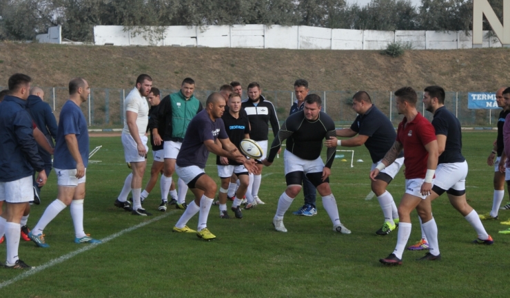 Rugbyștii de la CS Năvodari sunt favoriți la victorie meciul de la Arad