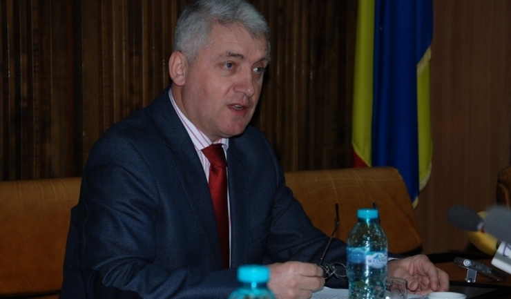 Președintele Comisiei de Control al SRI din Parlament, Adrian Țuțuianu, a afirmat că și-ar dori ca, în viitor, să limiteze mandatul șefului SRI la patru ani (sursa foto: politica-broastei.ro)