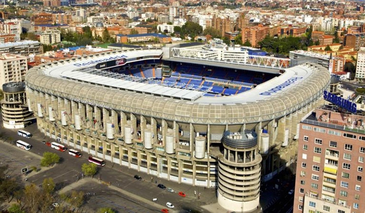 Stadionul „Santiago Bernabeu” a fost renovat ultima oară în anul 2001