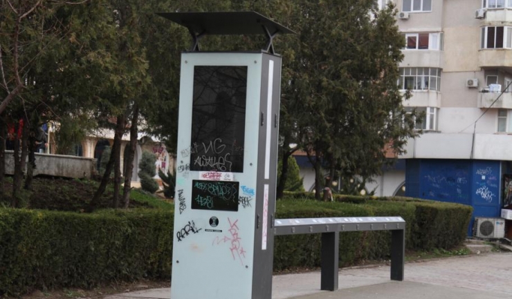 Pe stațiile de biciclete din Constanța au apărut primele „opere” cu graffiti. Între timp, Primăria se ocupă de ultimele hârtii pentru punerea în funcțiune a sistemului de bike-sharing