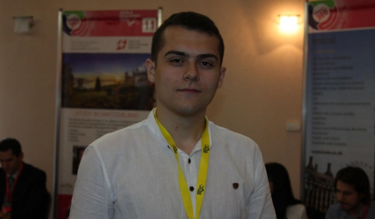 Victor Pârvu, elev la Colegiul Național Pedagogic ”Constantin Brătescu” din Constanța, a participat în timpul verii la două tabere peste hotare