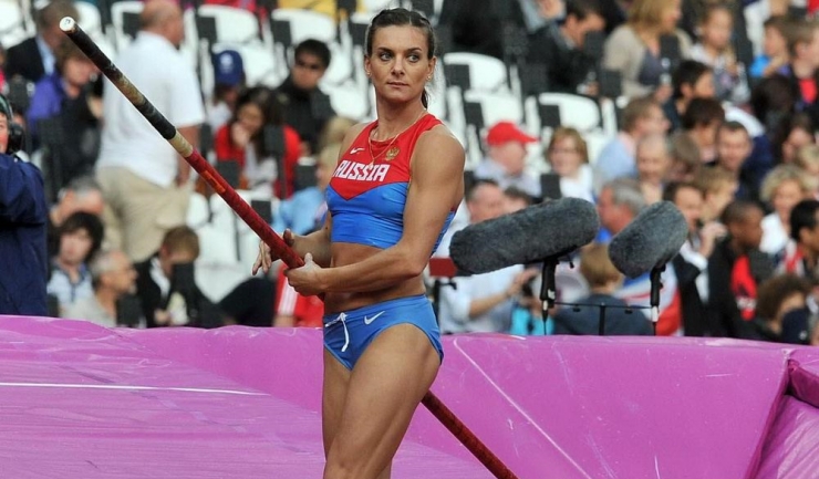 Elena Isinbaeva nu își va putea apăra titlul olimpic cucerit la Londra