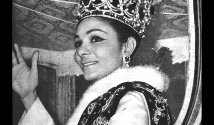 Soția ultimului șah, Farah Pahlavi, care, pasionată de artă, a cumpărat sute de tablouri în anii 1970