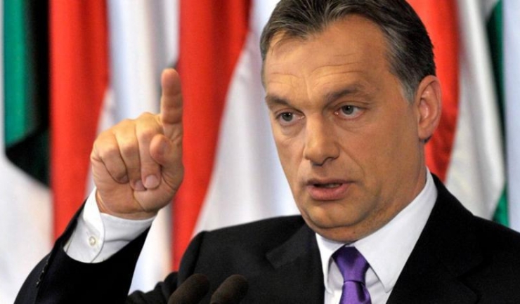 Premierul ungar Viktor Orban a sugerat că Uniunea Europeană ar trebui să-i expulzeze „pe o insulă” pe cei peste 1 milion de migranți sosiți în Europa în 2015 și 2016
