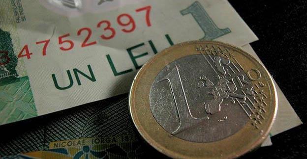 Cursul leu/euro a trecut luni de pragul de 4,7 unități