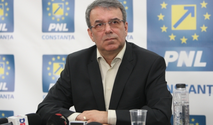 Candidatul PNL la Primăria Constanța, Vergil Chițac, vrea centralizarea tuturor serviciilor la Primărie, așa cum era pe vremea comuniștilor