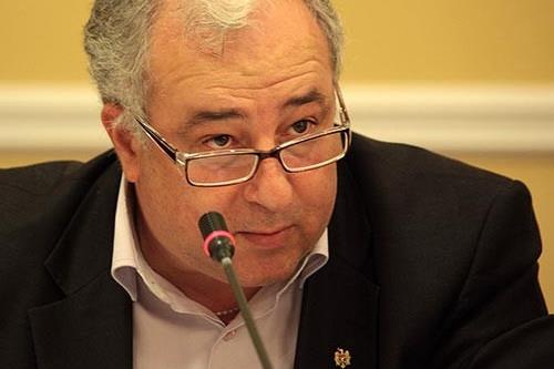 Secretarul Comisiei de politică externă și integrare europeană, Serghei Stati: „Nu cunosc de unde au luat aceasta, de ce Dodon a acceptat să comenteze ceea ce nu există?”