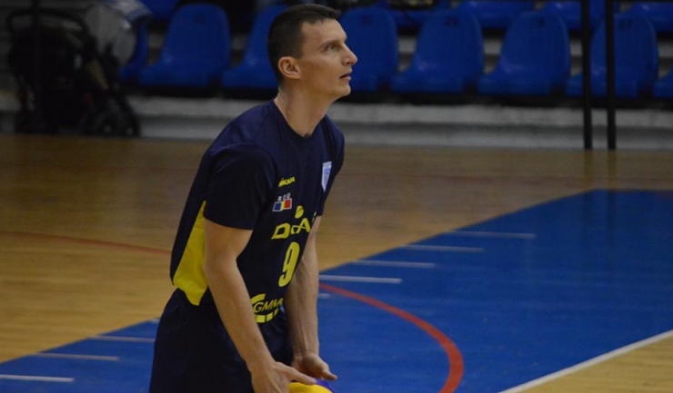 Deși Tricolorul LMV Ploiești i-a propus prelungirea contractului, Florin Voinea a decis să renunțe la activitatea de voleibalist