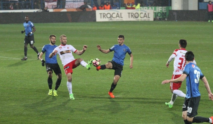 Diamovistul Adam Nemec a marcat golurile victoriei din finala Cupei Ligii
